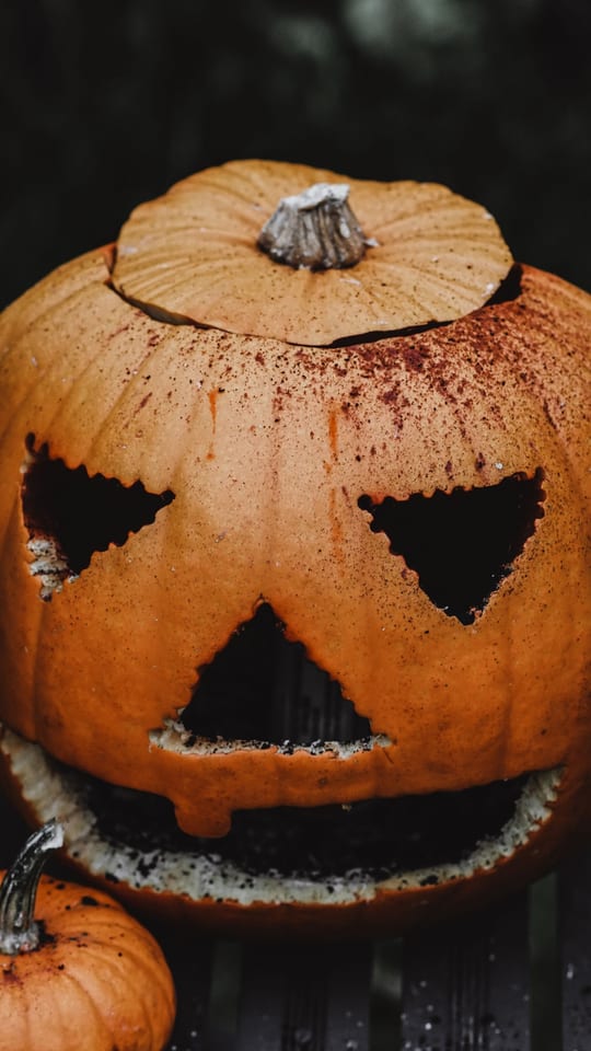 Close-up spooky jack-o'-lantern