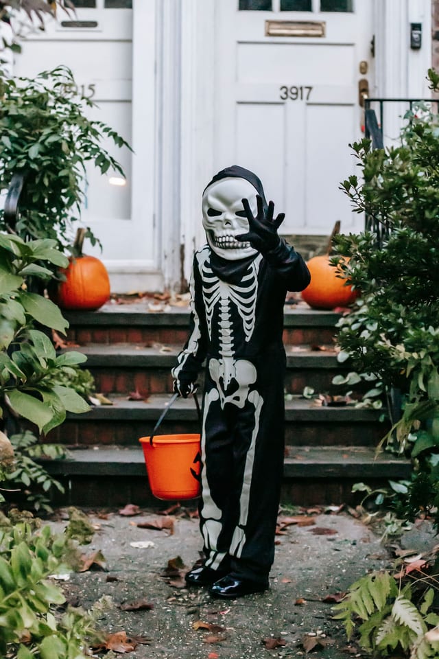 Skeleton costume trick-or-treat